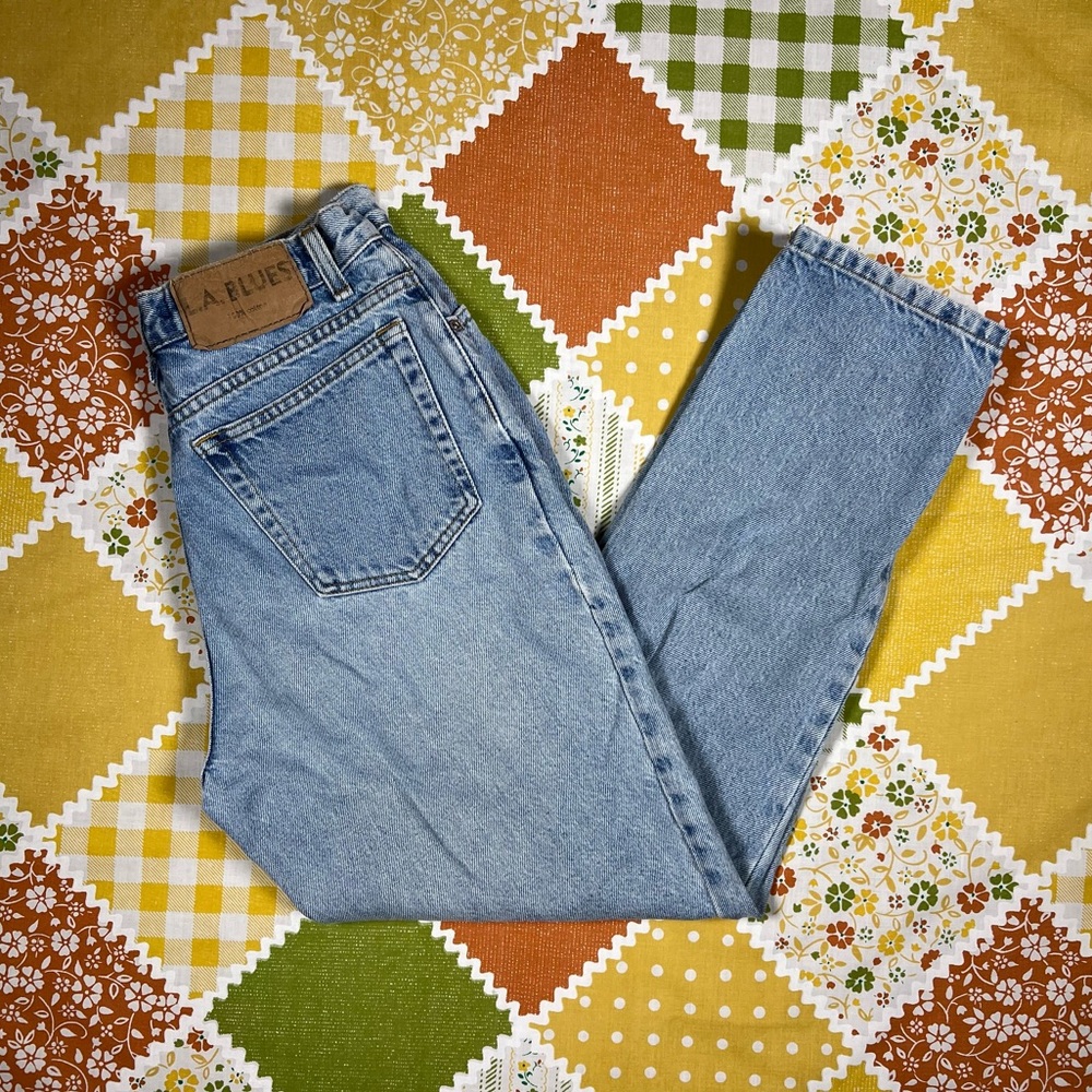Vintage 90s mom jeans